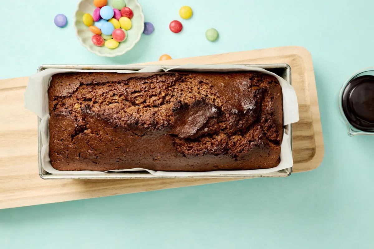 Schokoladencake aus der Kategorie Gebäck süss. Das fertige Gericht schön angerichtet und fotografiert aus Vogelperspektive (Food Fotografie). Serviervorschlag, Original Tiptopf Rezept, aus dem bekanntesten Kochbuch der Schweiz