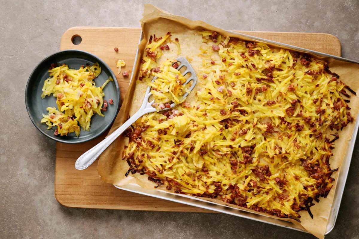 Plain in Pigna, aus der Kategorie . Zubereitungsmethode Backen. Das fertige Gericht schön angerichtet und fotografiert aus Vogelperspektive (Food Fotografie). Serviervorschlag, Original Tiptopf Rezept, aus dem bekanntesten Kochbuch der Schweiz